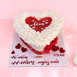 Bánh kem trái tim 02