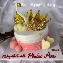 Mẫu bánh kem nữ 15