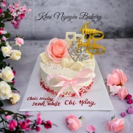 Mẫu bánh kem nữ 21