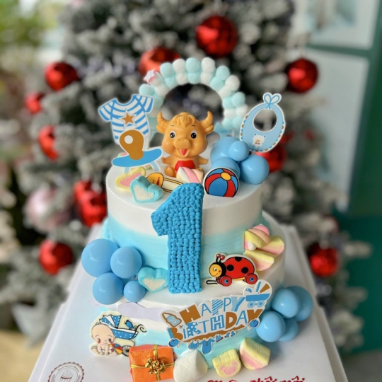 Mẫu bánh kem tầng liền bé trai 5
